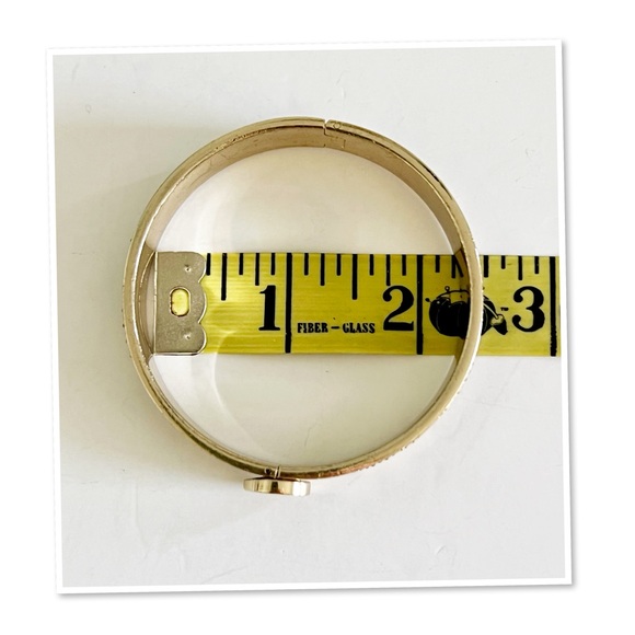 Henri Bendel Bracelet - Picture 8 of 9